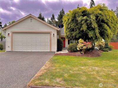 30 E Cardinal Court , Allyn, WA 98524