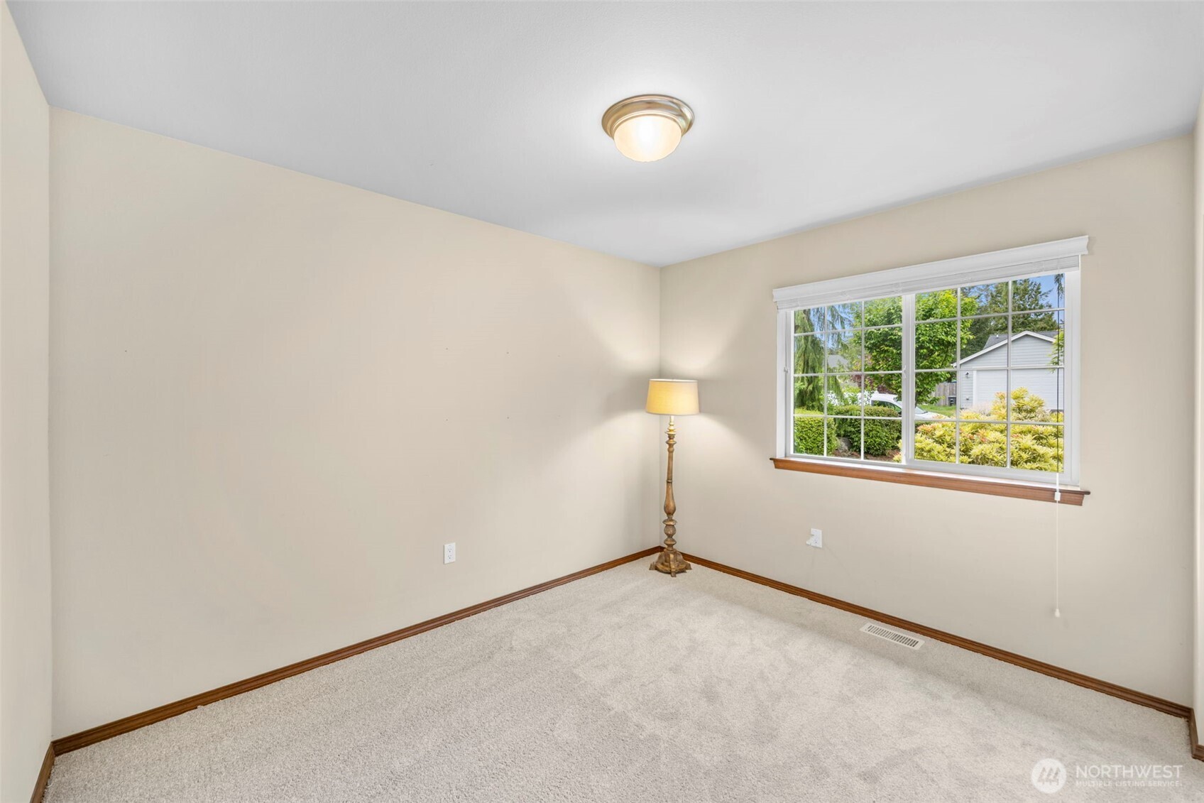 30 E Cardinal Court , Allyn, WA 98524