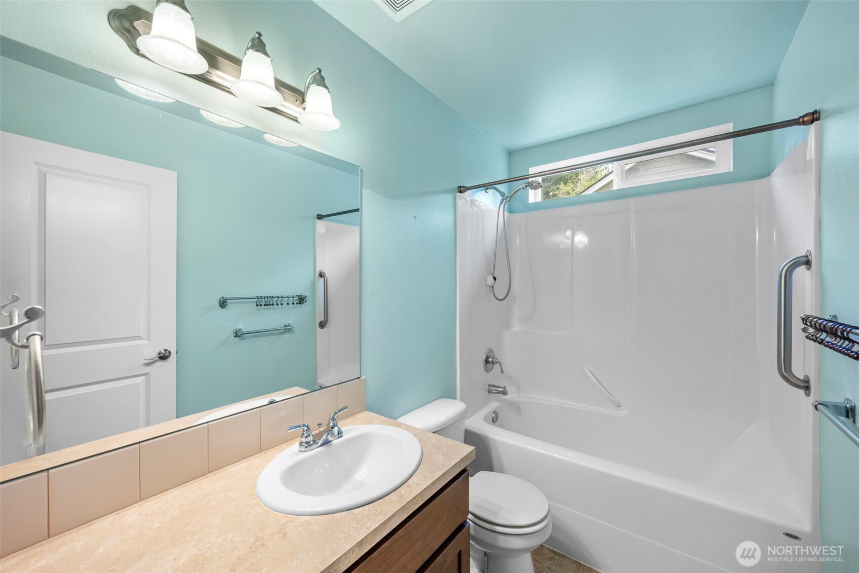 30 E Cardinal Court , Allyn, WA 98524