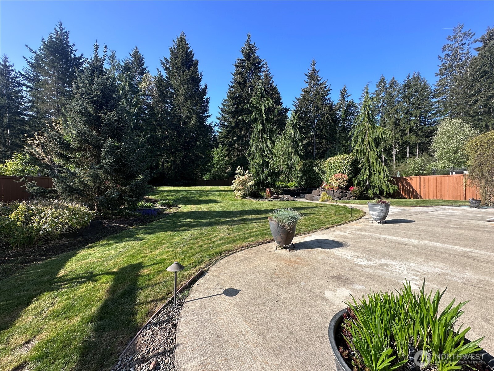 30 E Cardinal Court , Allyn, WA 98524