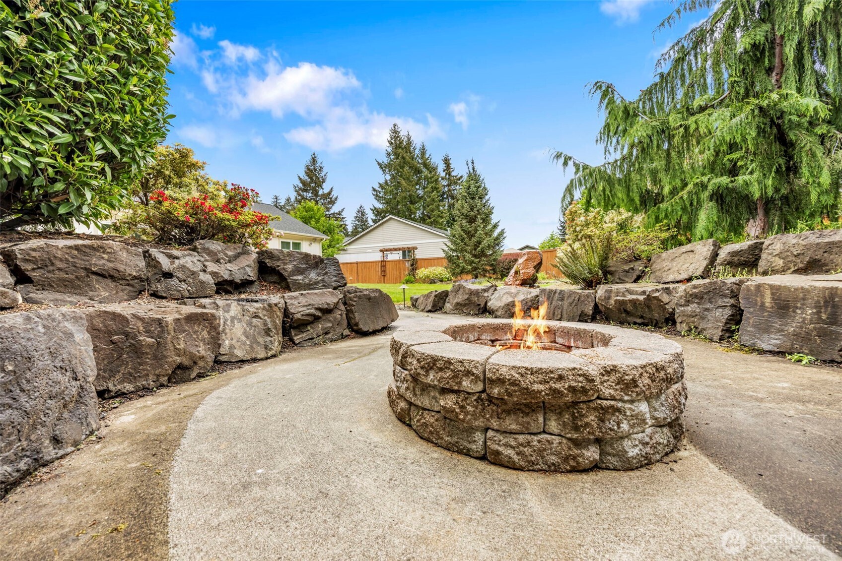 30 E Cardinal Court , Allyn, WA 98524