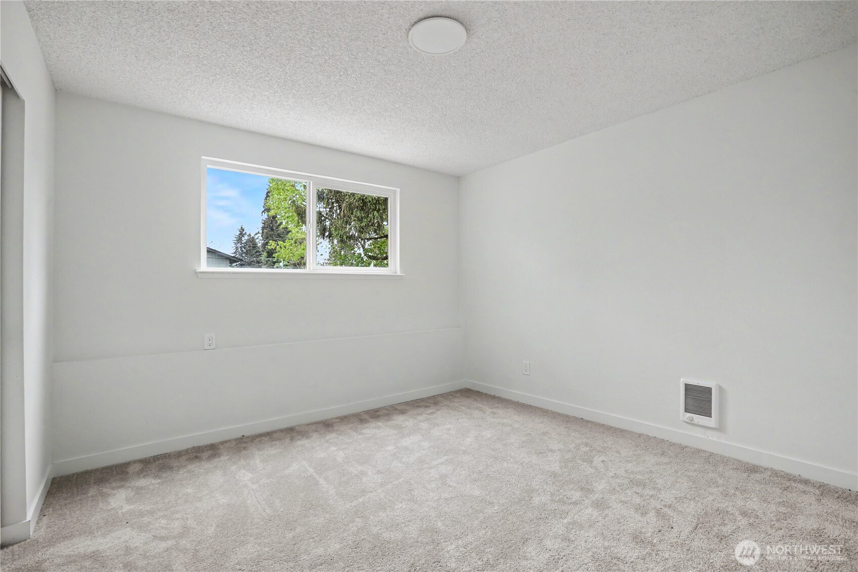 16823 15th Avenue E, Spanaway, WA 98387