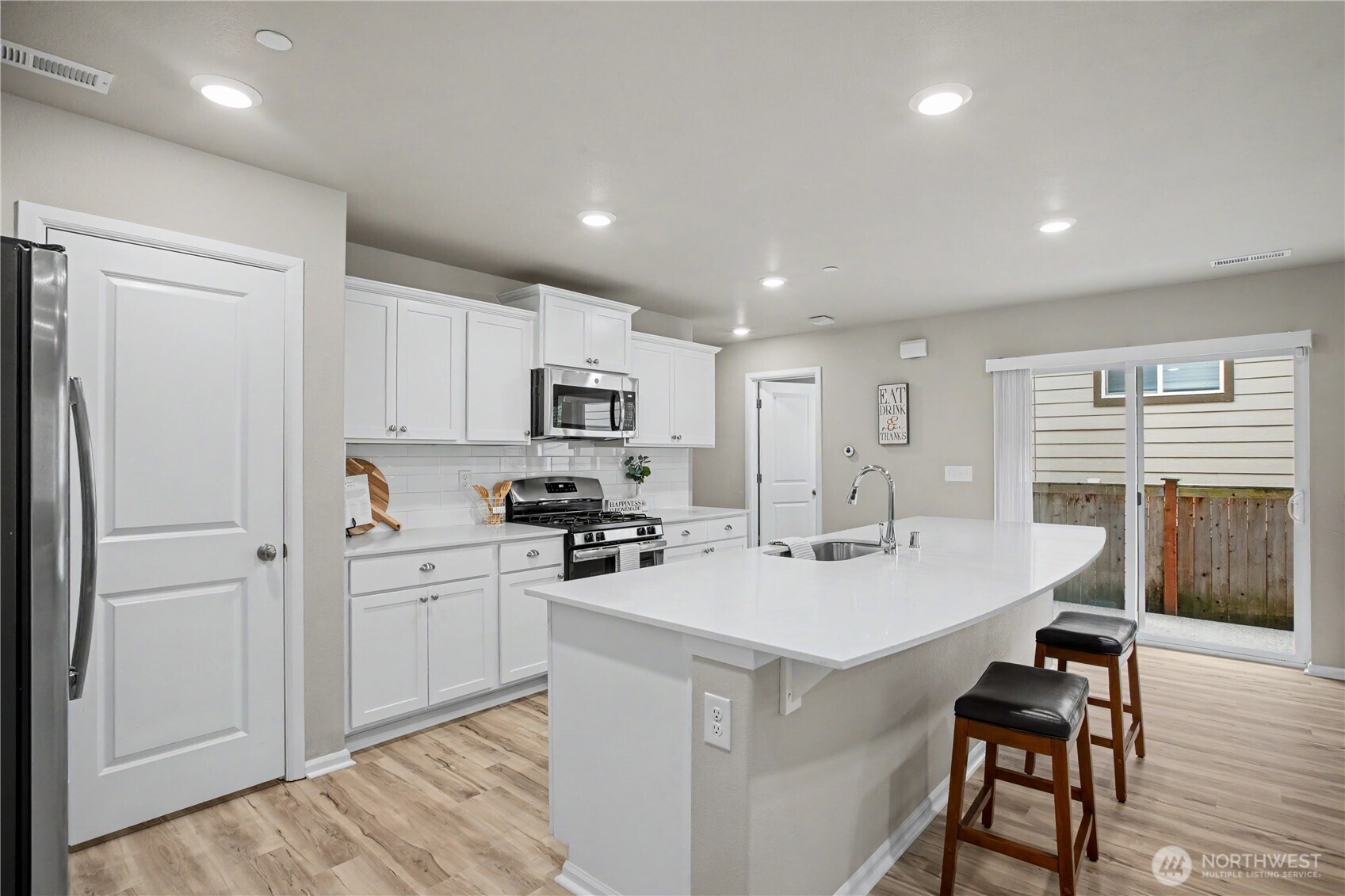 3340 Hoffman Hill Blvd , Dupont, WA 98327
