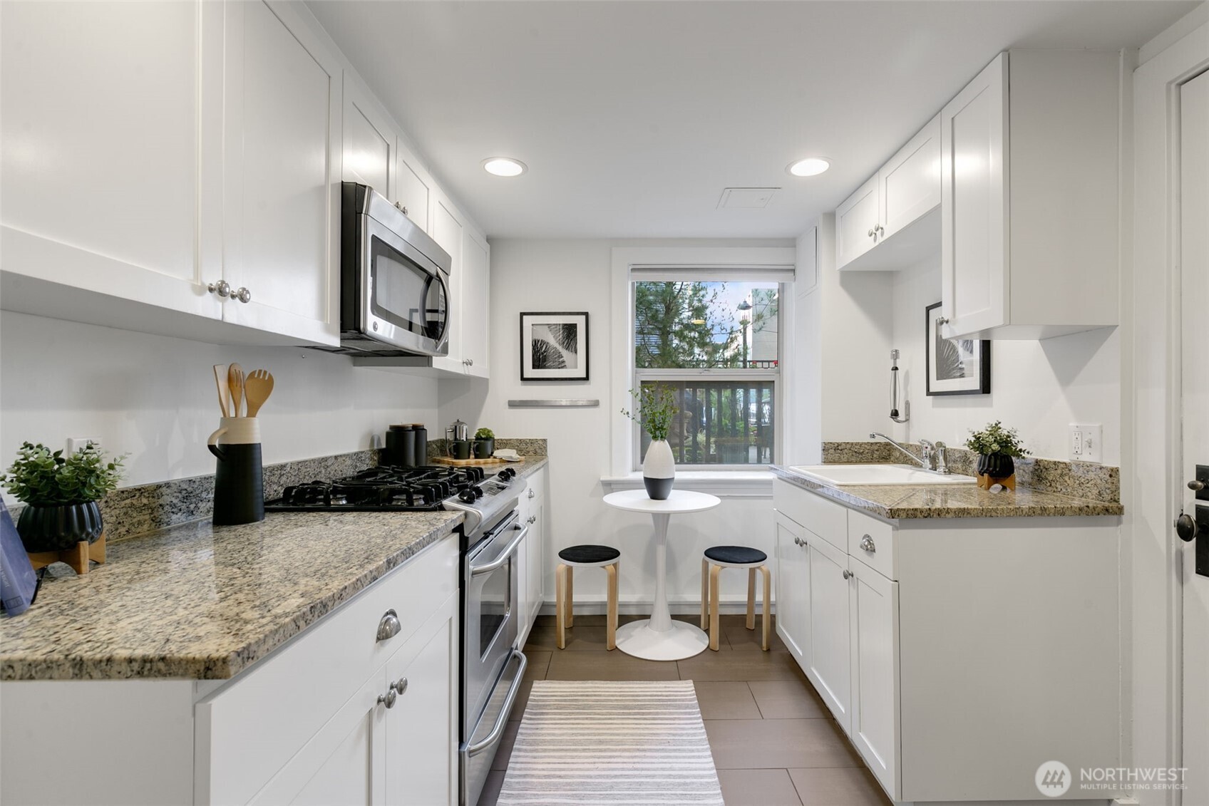 117 John Street #9, Seattle, WA 98109