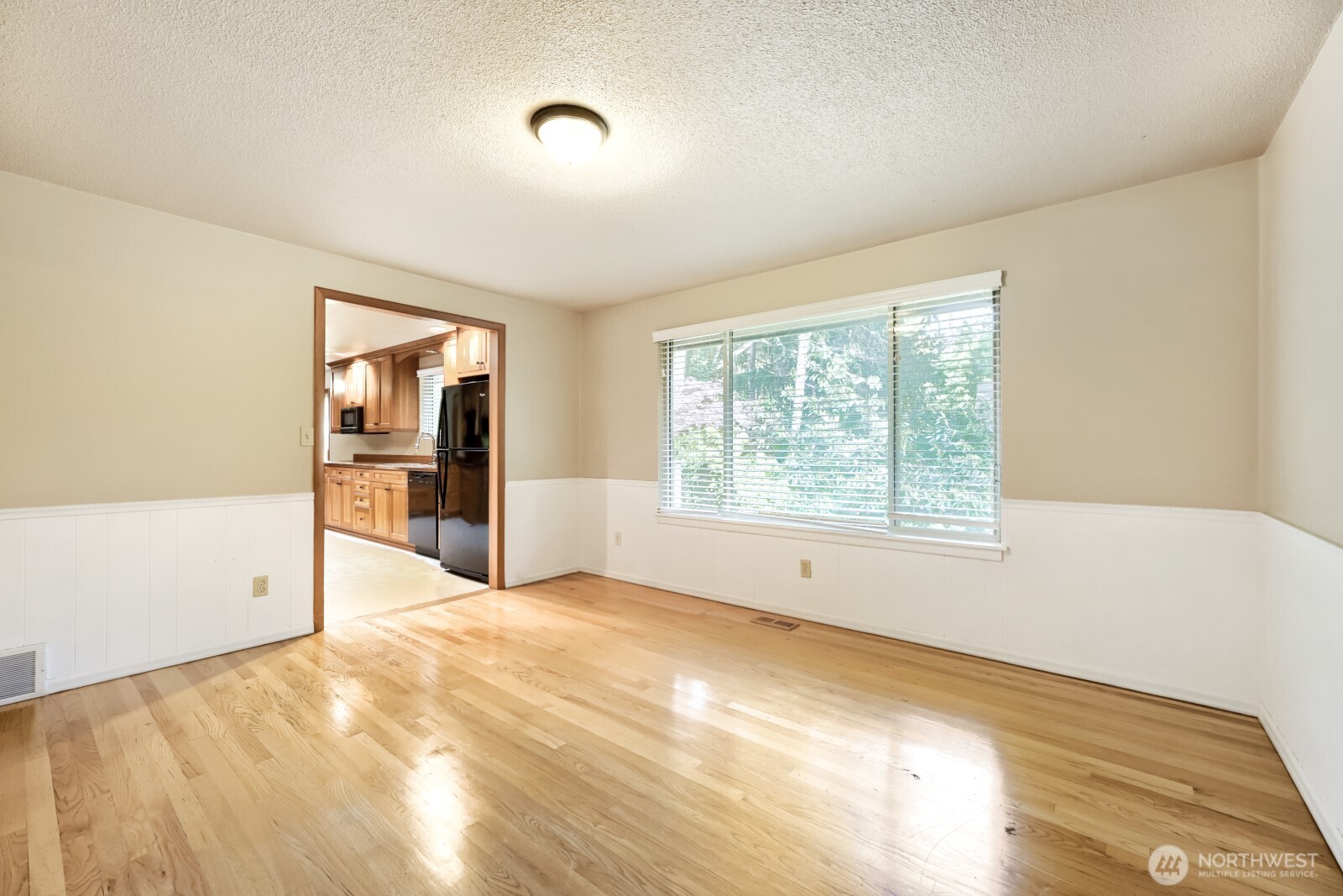 617 S 301st Street , Federal Way, WA 98003