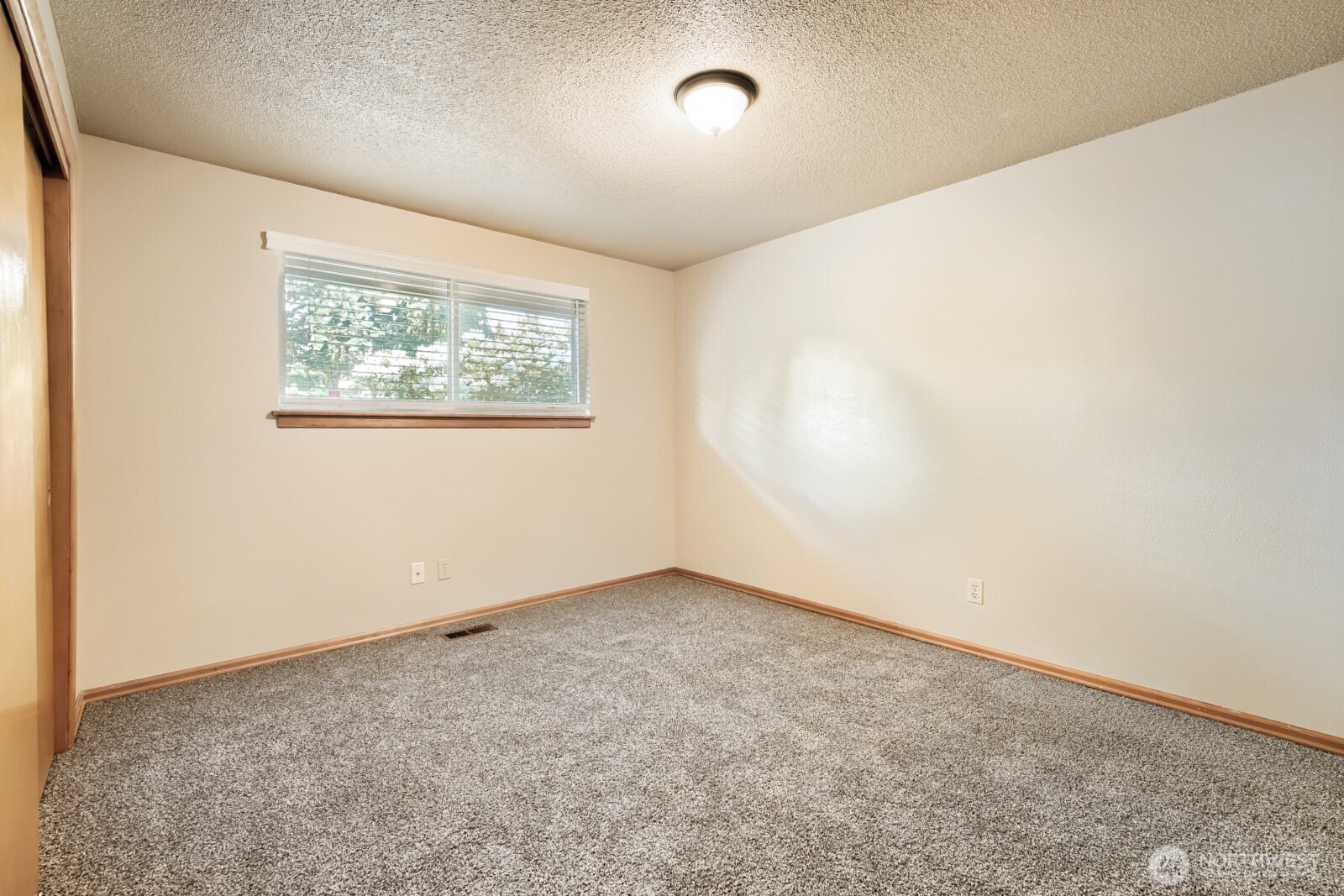 617 S 301st Street , Federal Way, WA 98003