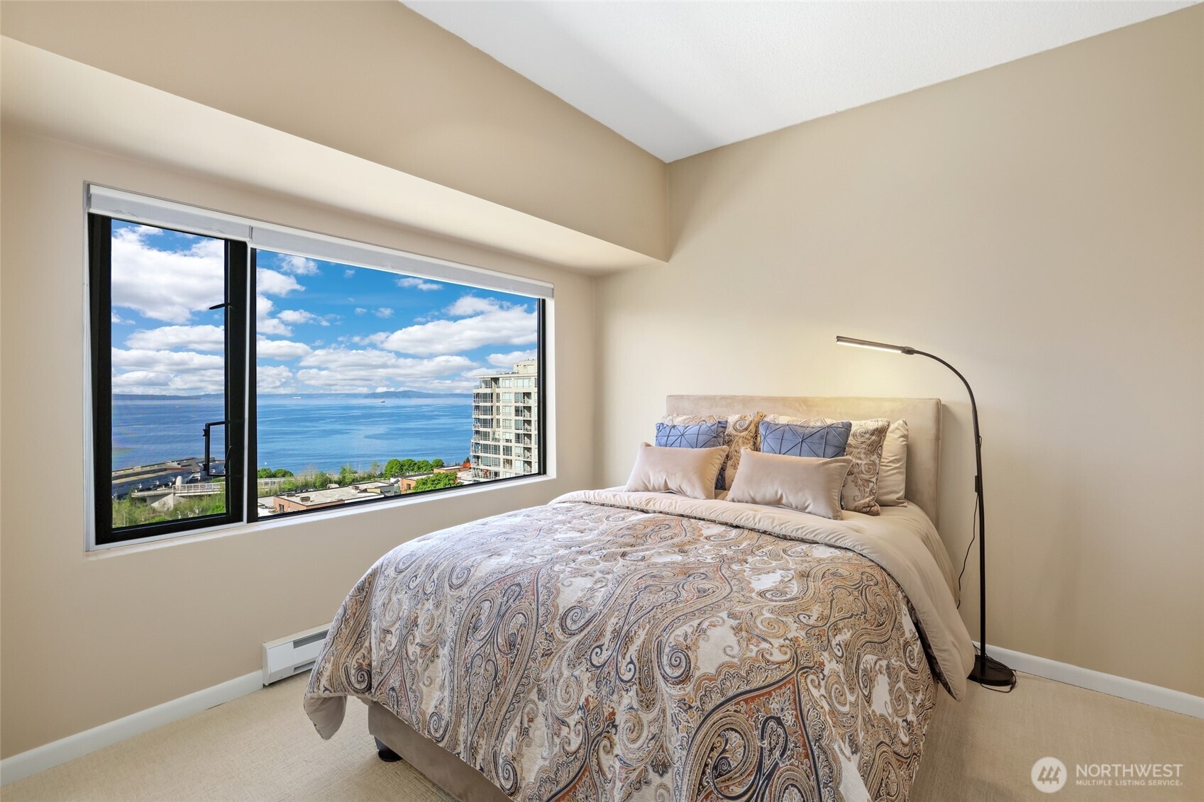 2821 2nd Avenue #801, Seattle, WA 98121-1248