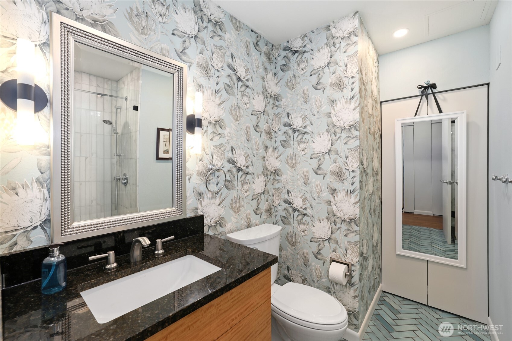 2821 2nd Avenue #801, Seattle, WA 98121-1248