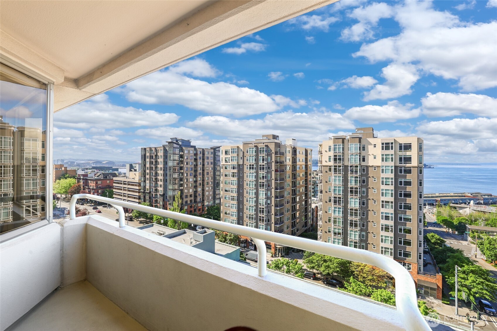 2821 2nd Avenue #801, Seattle, WA 98121-1248