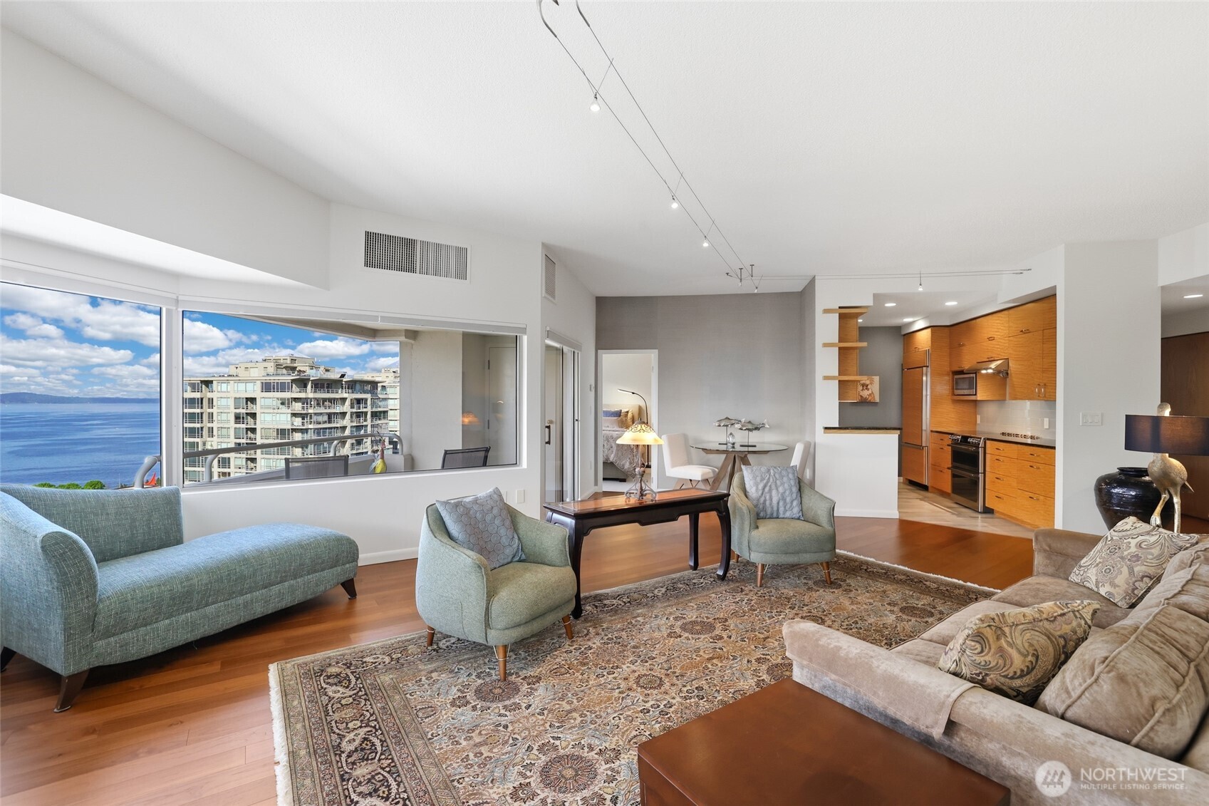 2821 2nd Avenue #801, Seattle, WA 98121-1248