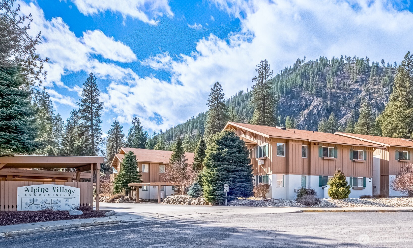 525 Alpine Pl #B3, Leavenworth, WA 98826