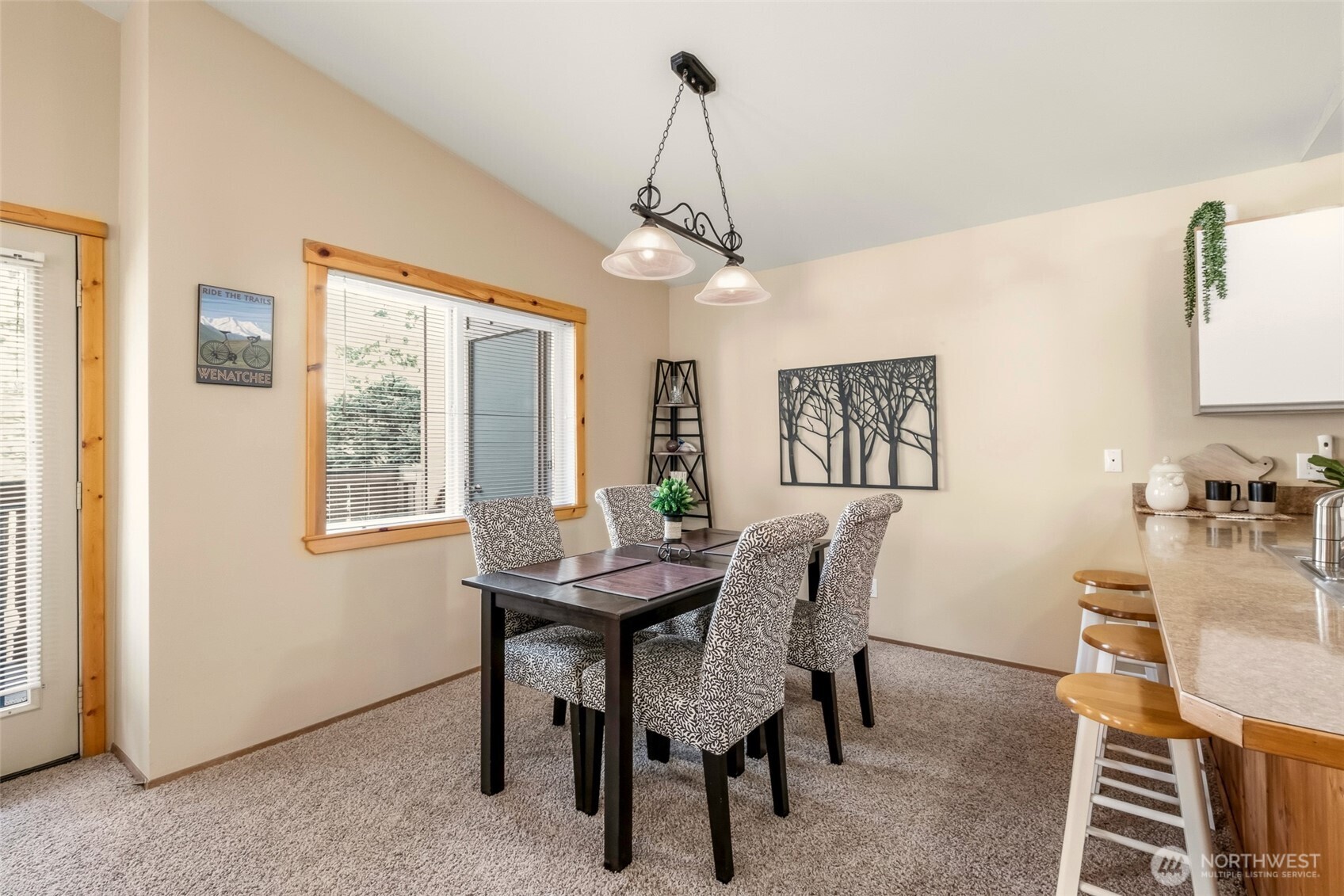 525 Alpine Pl #B3, Leavenworth, WA 98826