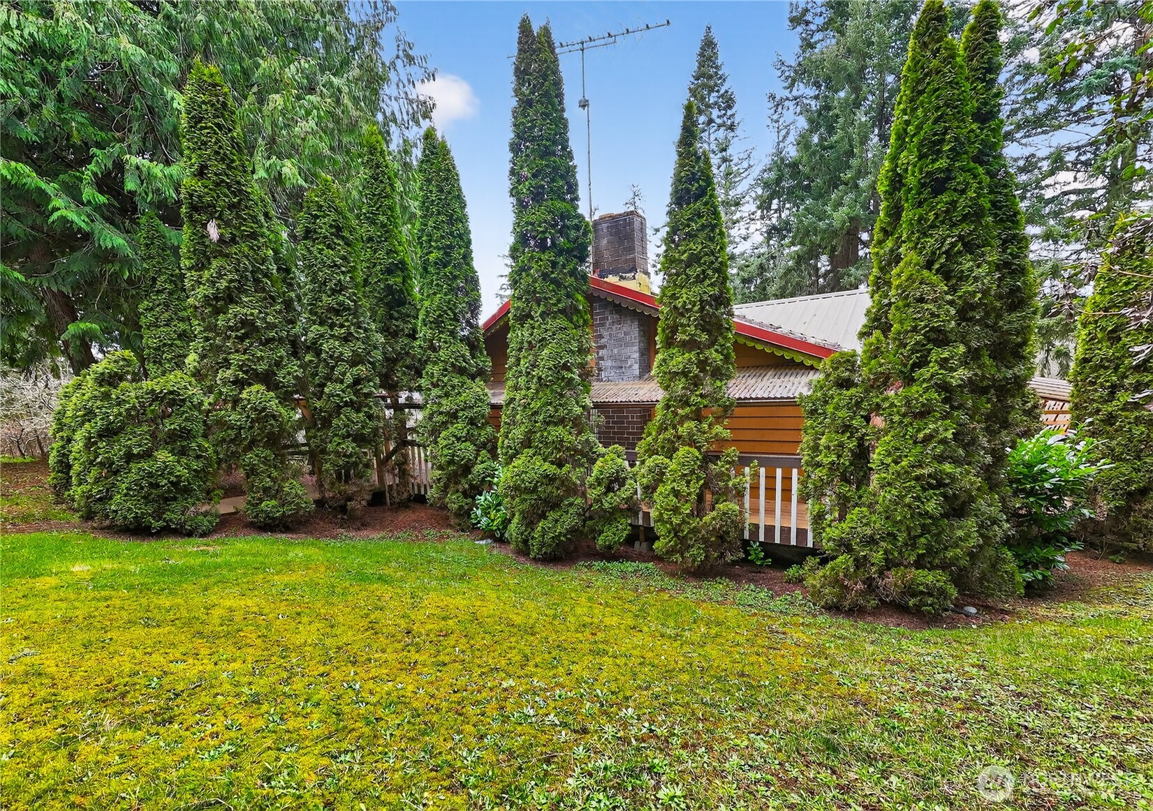 596 Forrest Way , Camano Island, WA 98282
