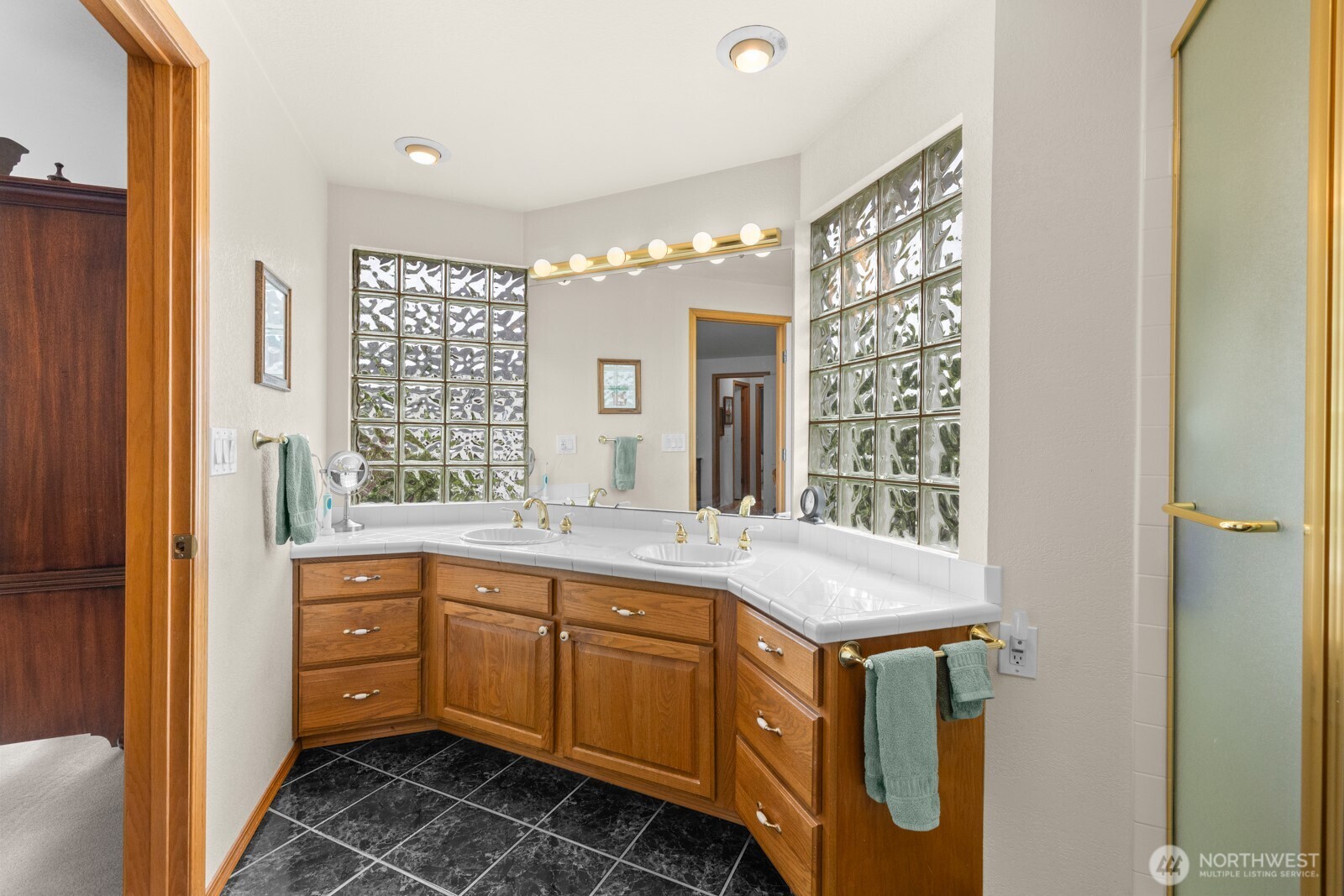 7621 E Alki View Court , Port Orchard, WA 98366