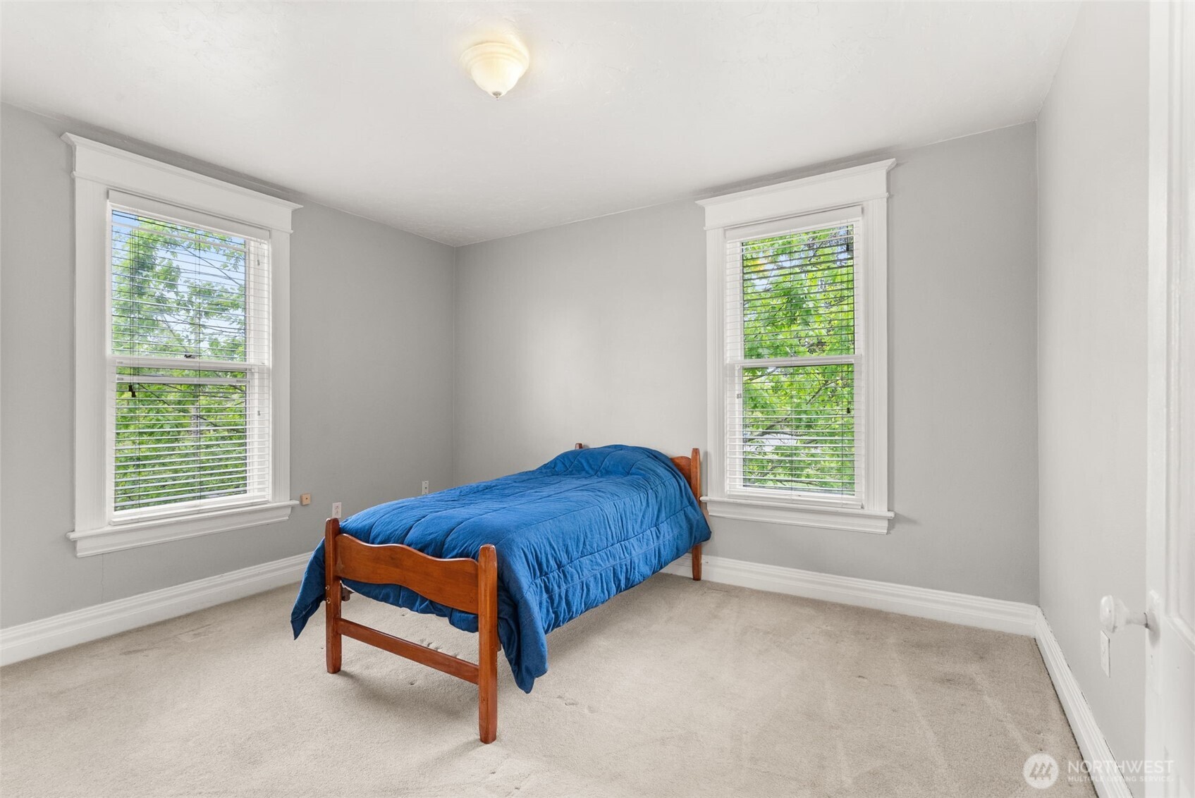 225 17th Avenue SE, Olympia, WA 98501