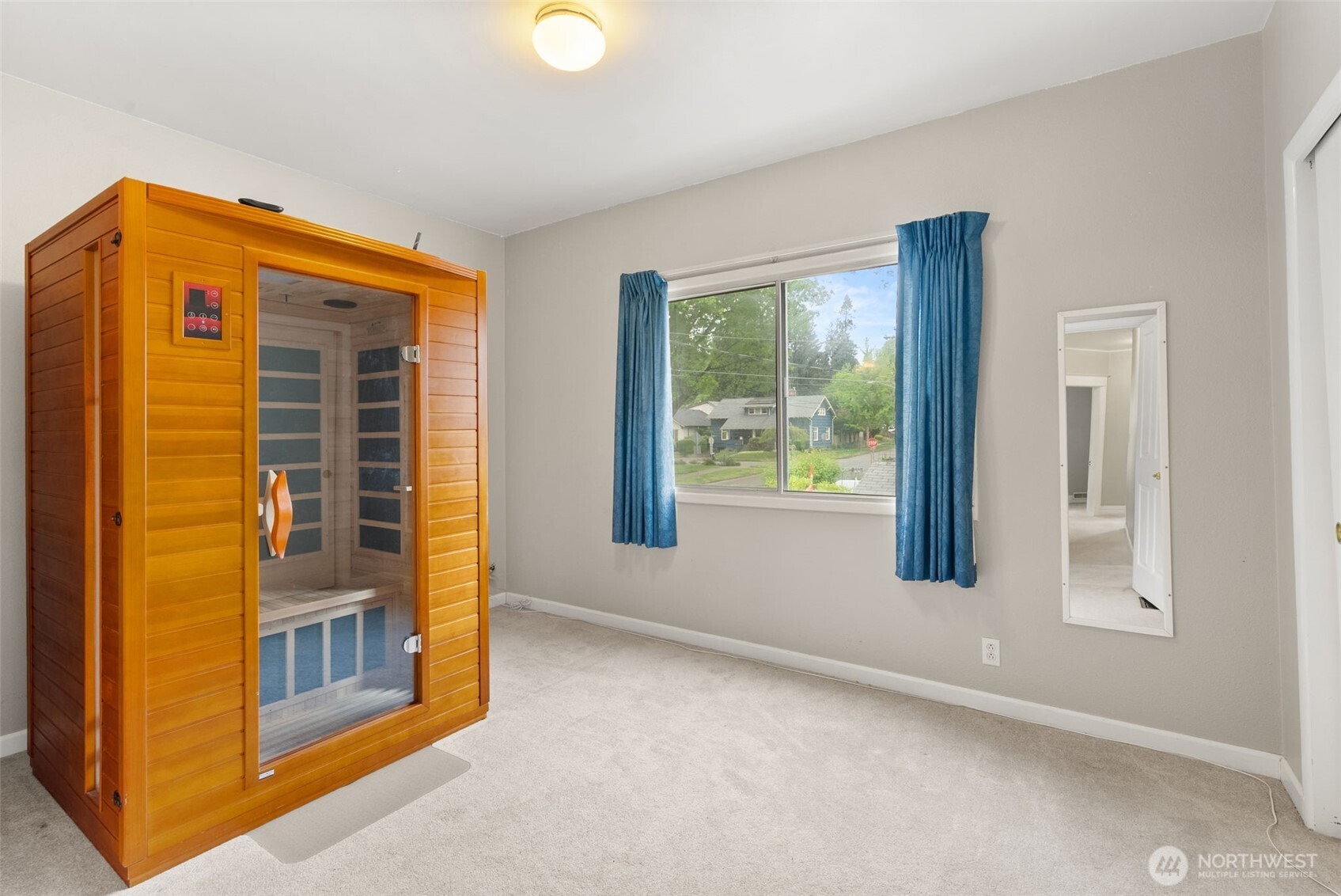 225 17th Avenue SE, Olympia, WA 98501
