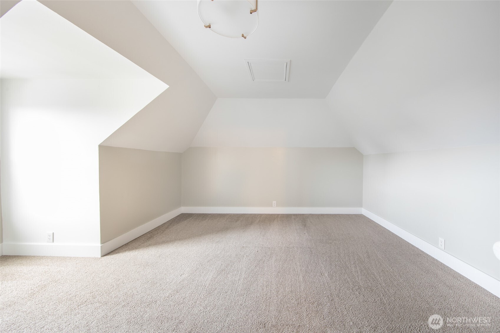 6753 14th Avenue NW, Seattle, WA 98117