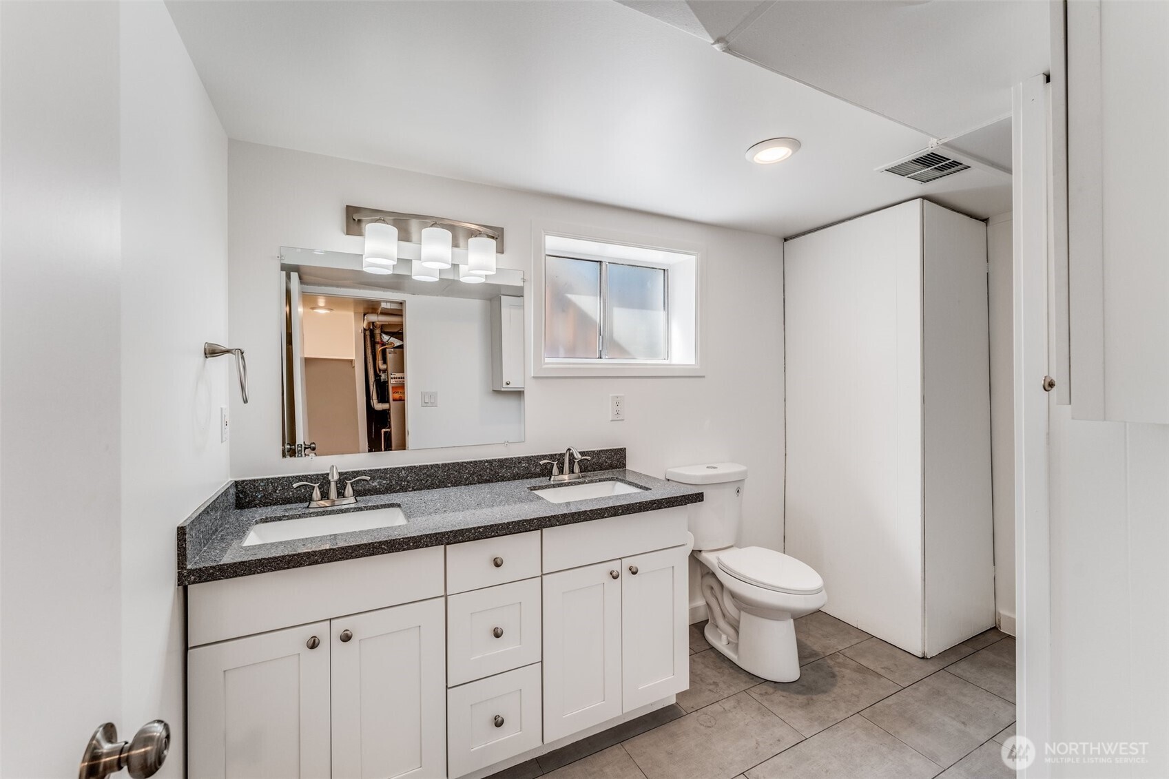 6753 14th Avenue NW, Seattle, WA 98117