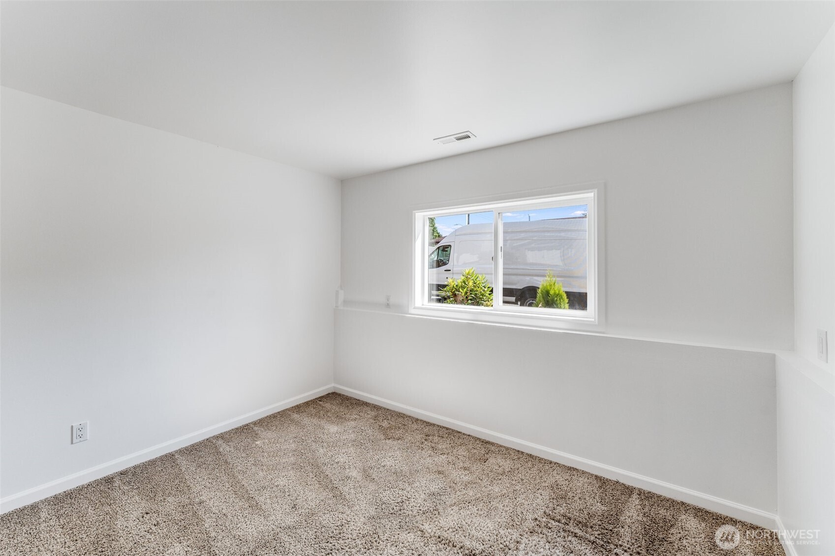 6753 14th Avenue NW, Seattle, WA 98117