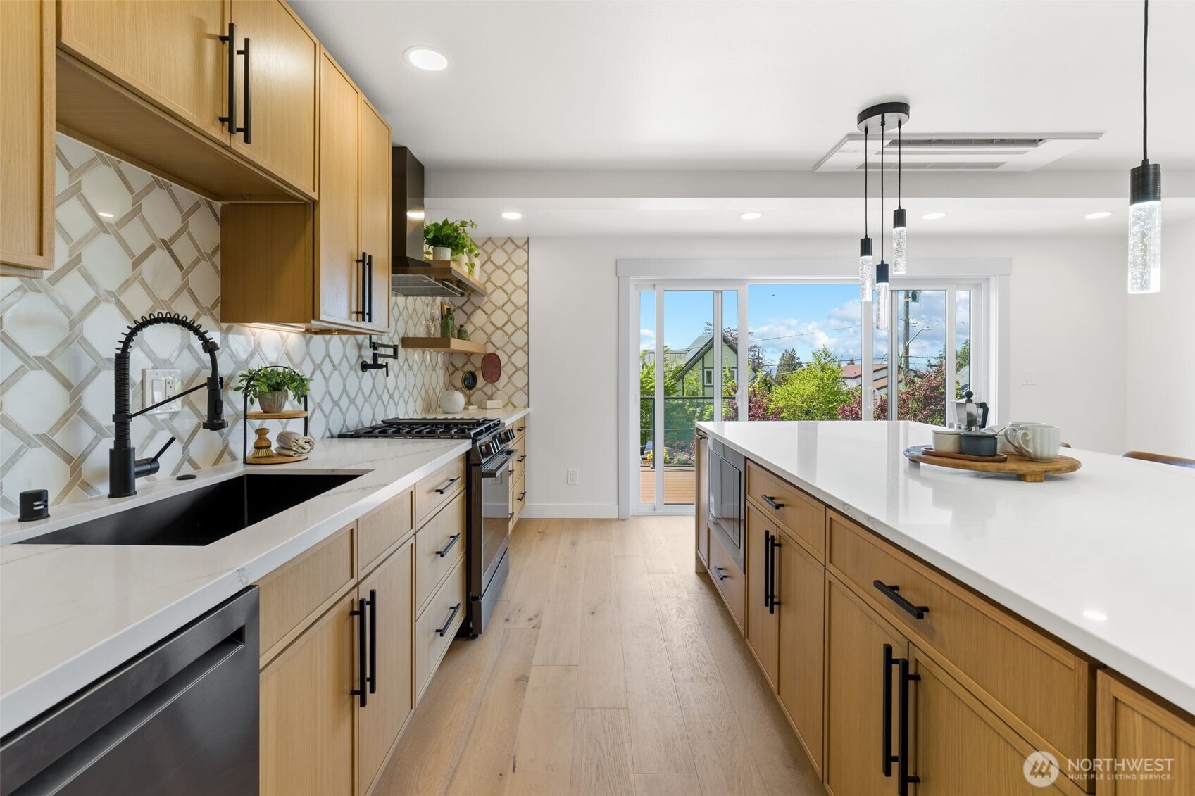 6008 34th Avenue NW, Seattle, WA 98107