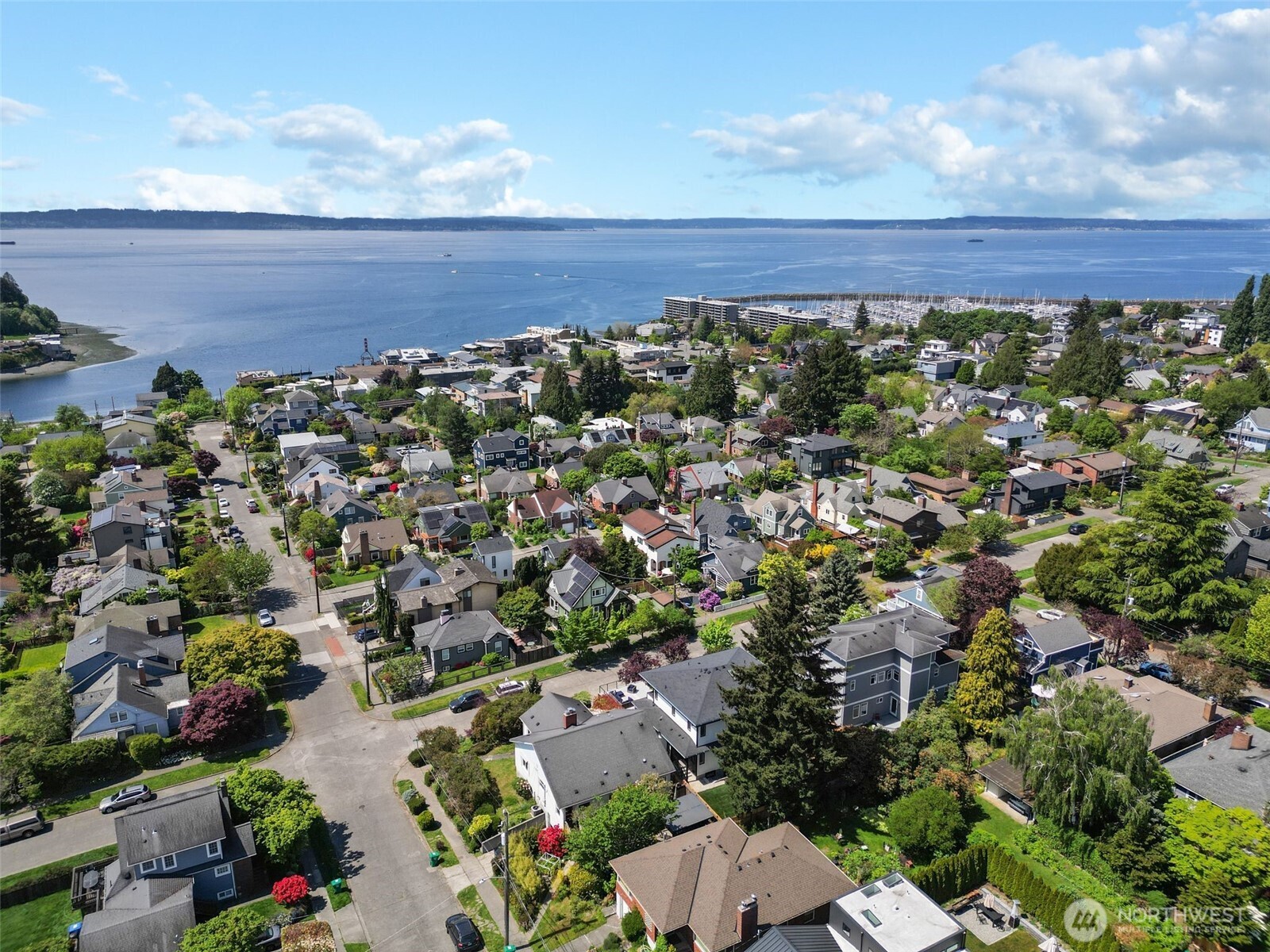 6008 34th Avenue NW, Seattle, WA 98107