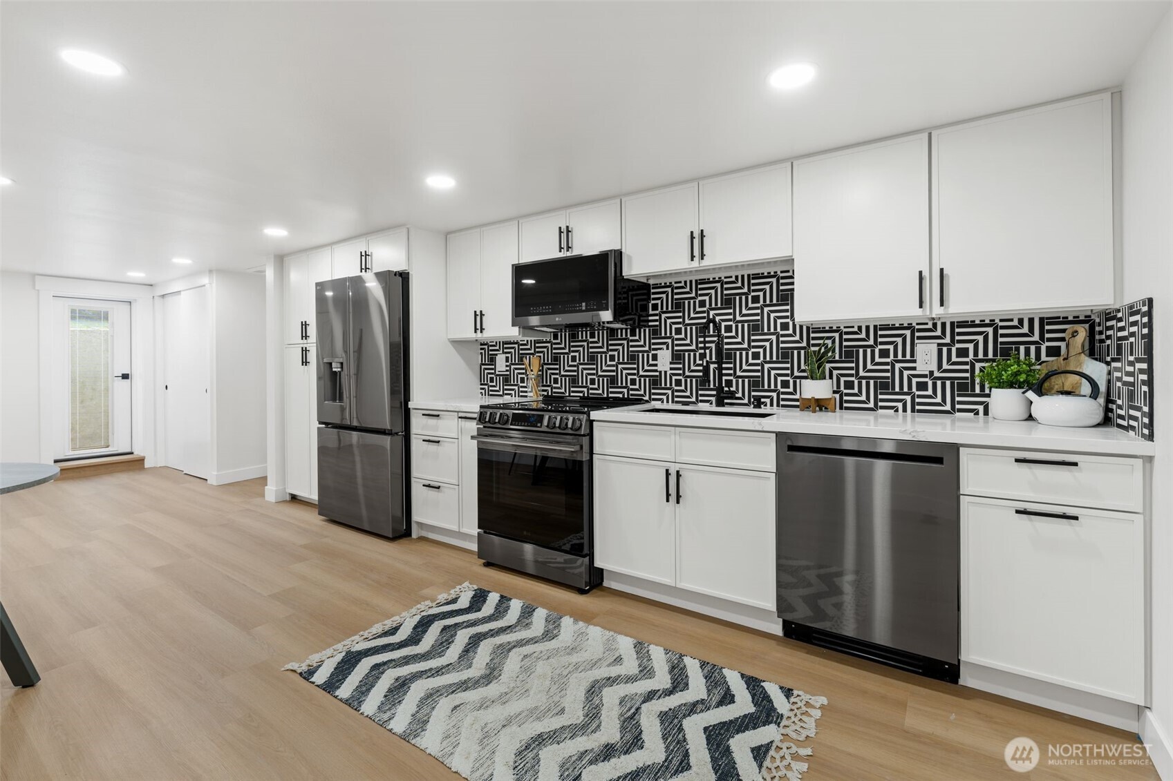 6008 34th Avenue NW, Seattle, WA 98107