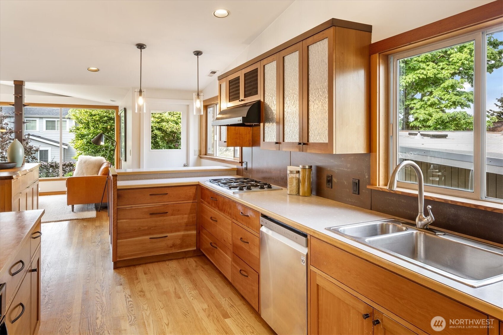 6420 NE 60th Street , Seattle, WA 98115