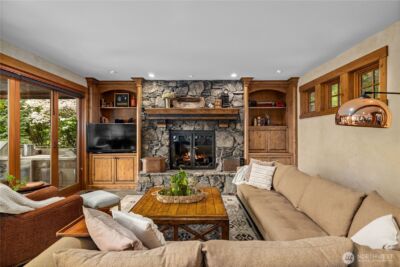 3607 E Lake Sammamish Shore Lane NE, Sammamish, WA 98074 - Photo 12