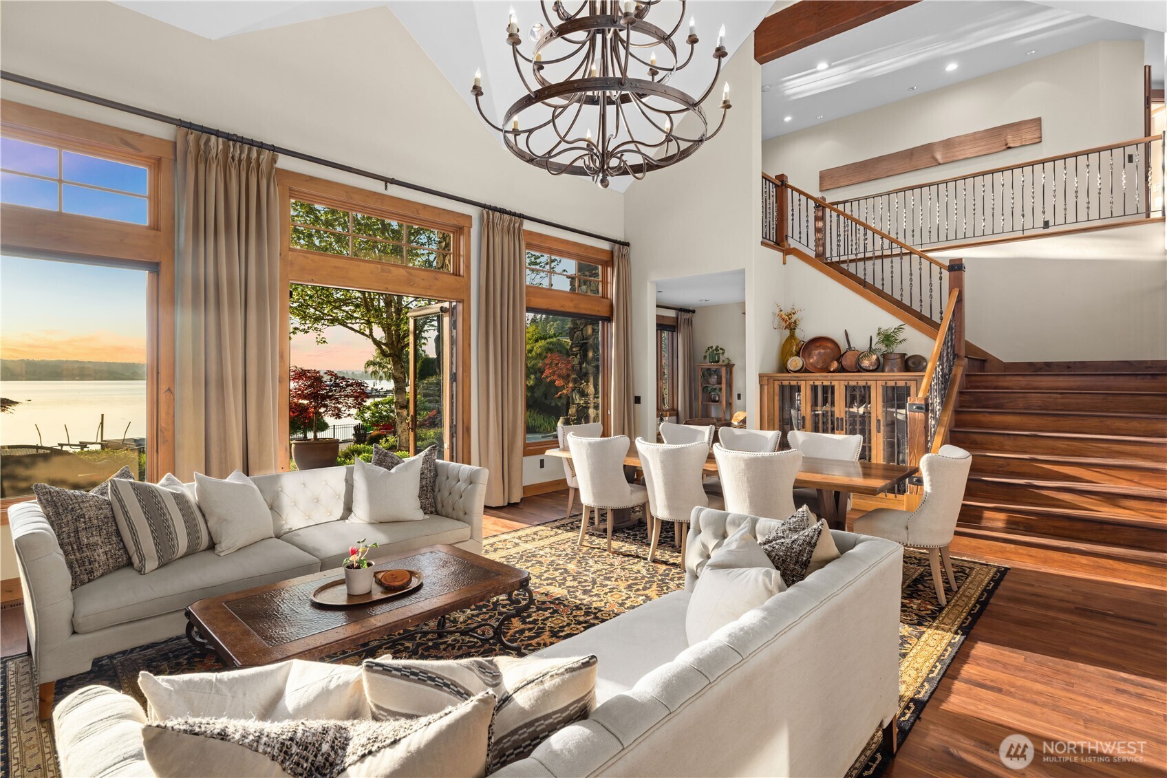 3607 E Lake Sammamish Shore Lane NE, Sammamish, WA 98074