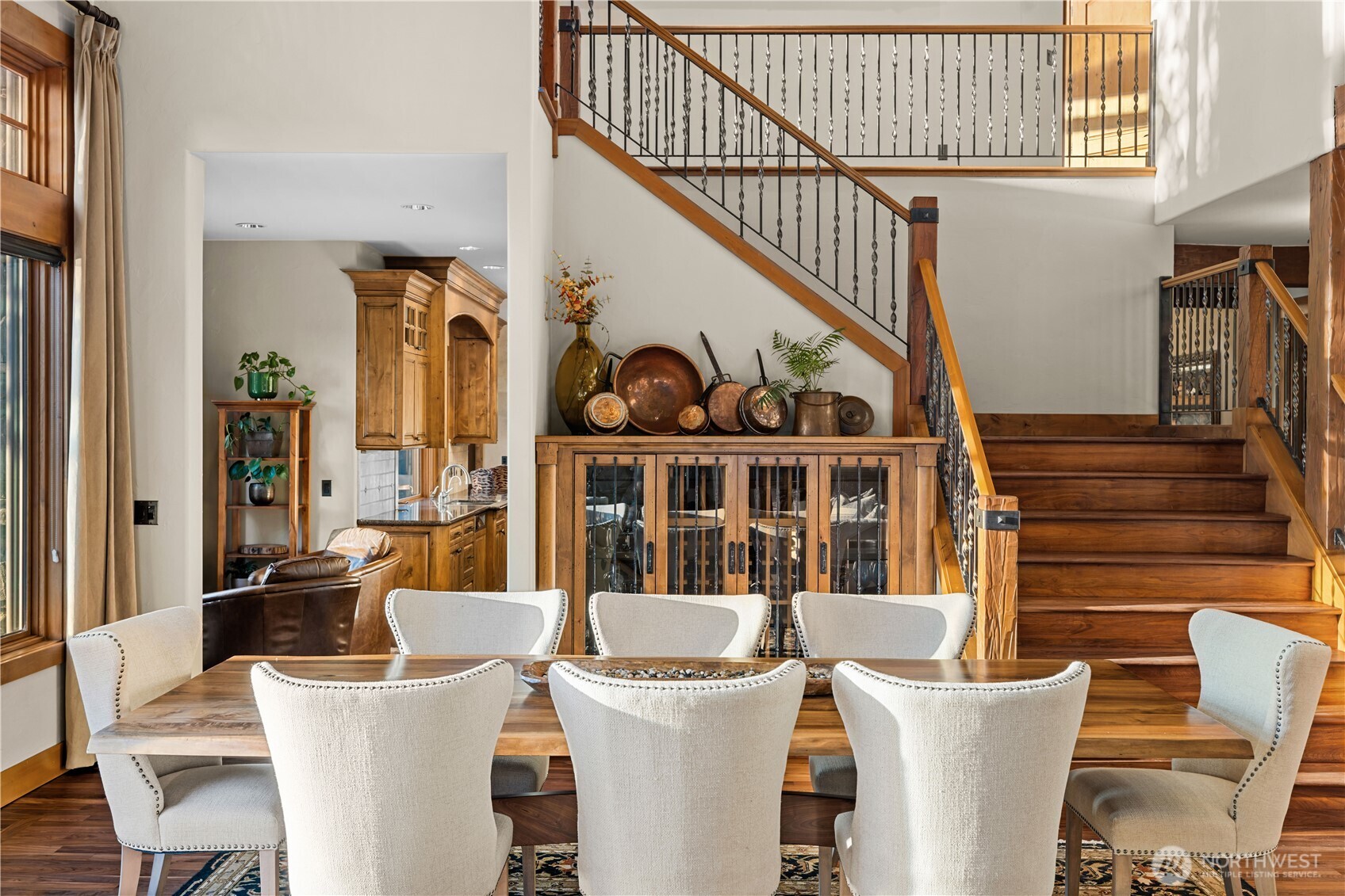 3607 E Lake Sammamish Shore Lane NE, Sammamish, WA 98074