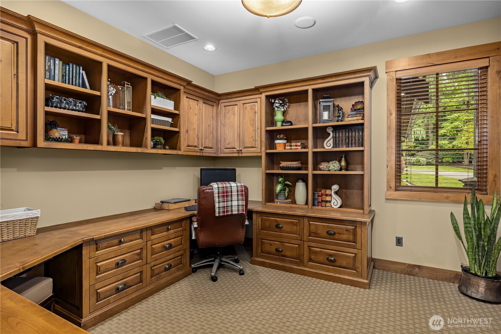 3607 E Lake Sammamish Shore Lane NE, Sammamish, WA 98074