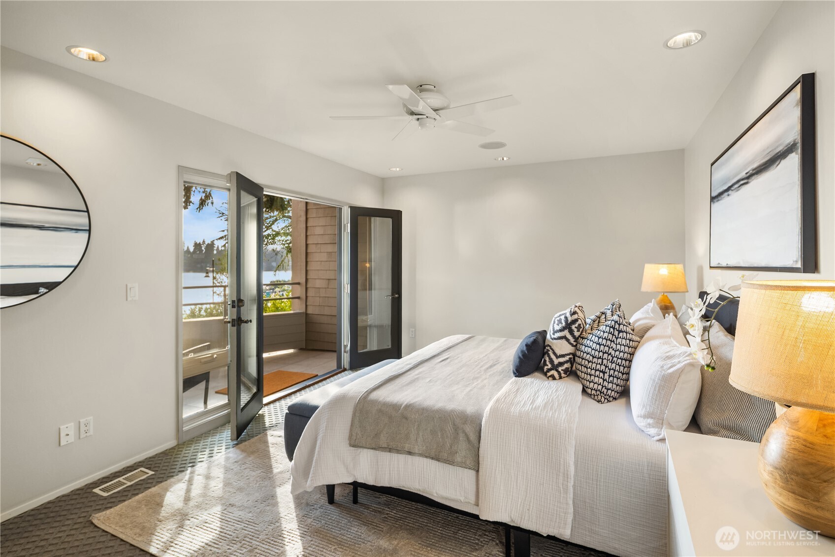 9903 Lake Washington Boulevard NE #201, Bellevue, WA 98004