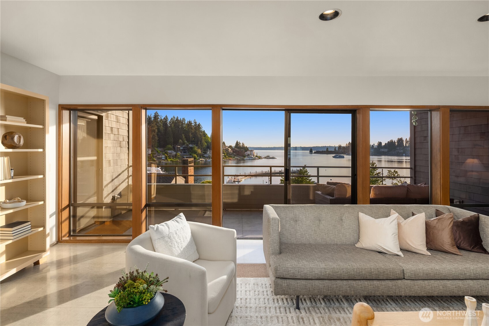 9903 Lake Washington Boulevard NE #201, Bellevue, WA 98004