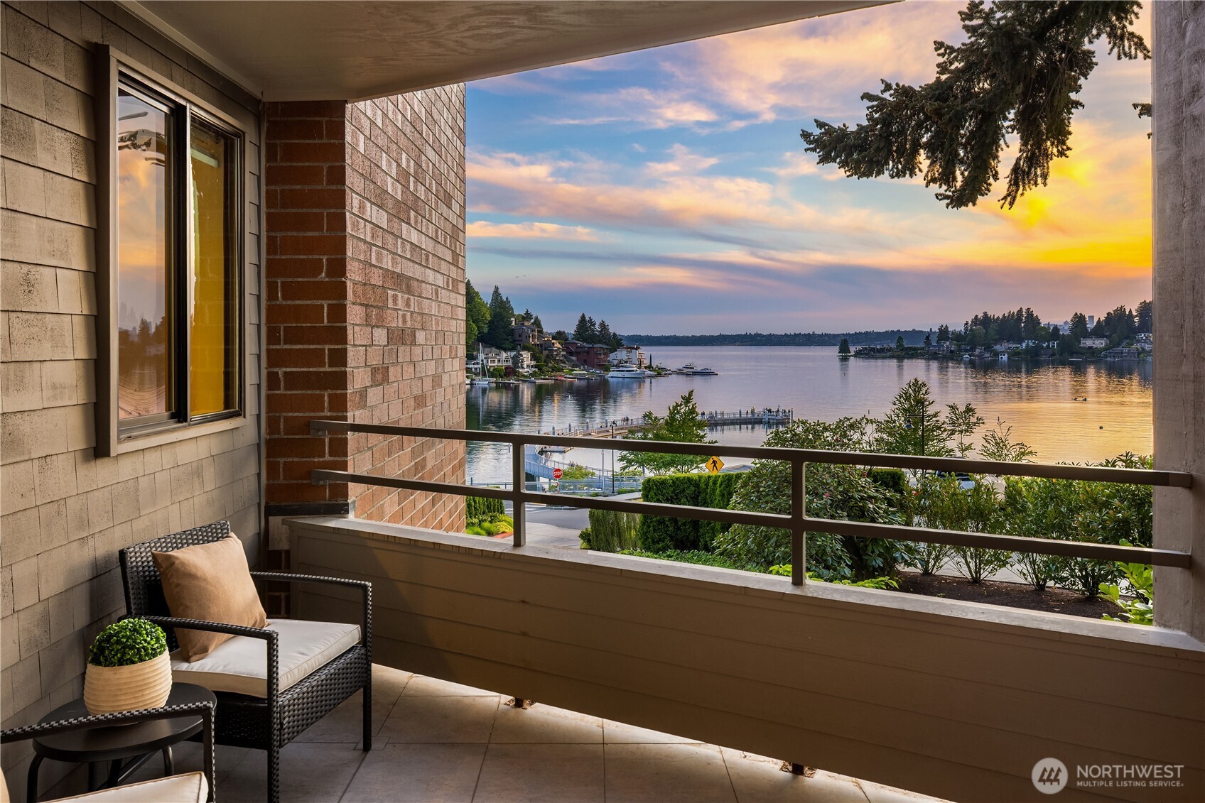 9903 Lake Washington Boulevard NE #201, Bellevue, WA 98004