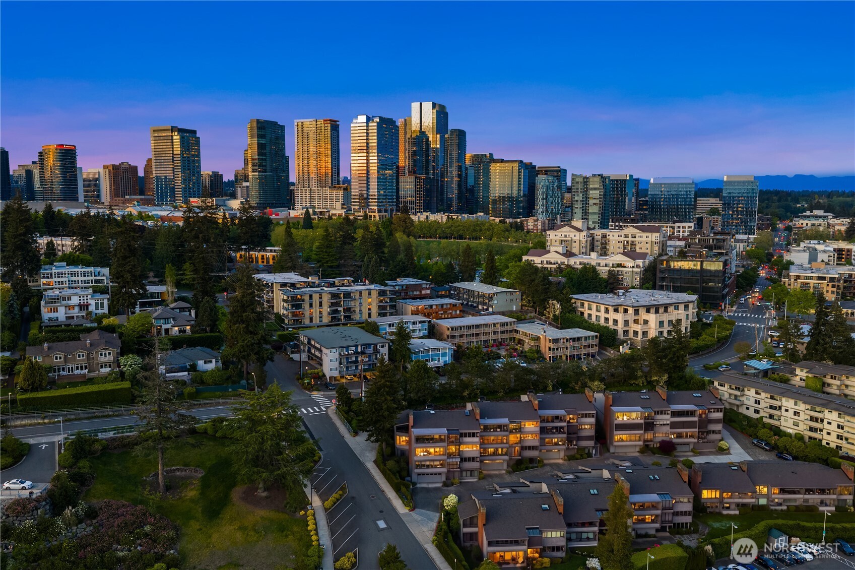 9903 Lake Washington Boulevard NE #201, Bellevue, WA 98004