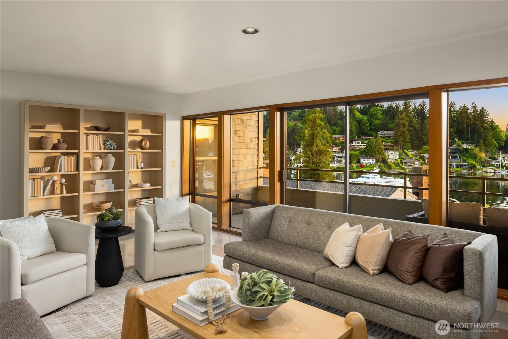 9903 Lake Washington Boulevard NE #201, Bellevue, WA 98004