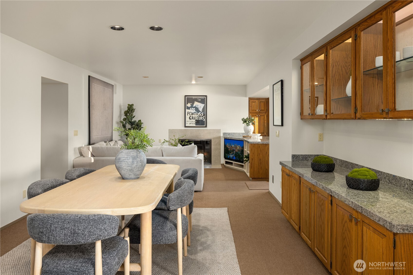 9903 Lake Washington Boulevard NE #201, Bellevue, WA 98004