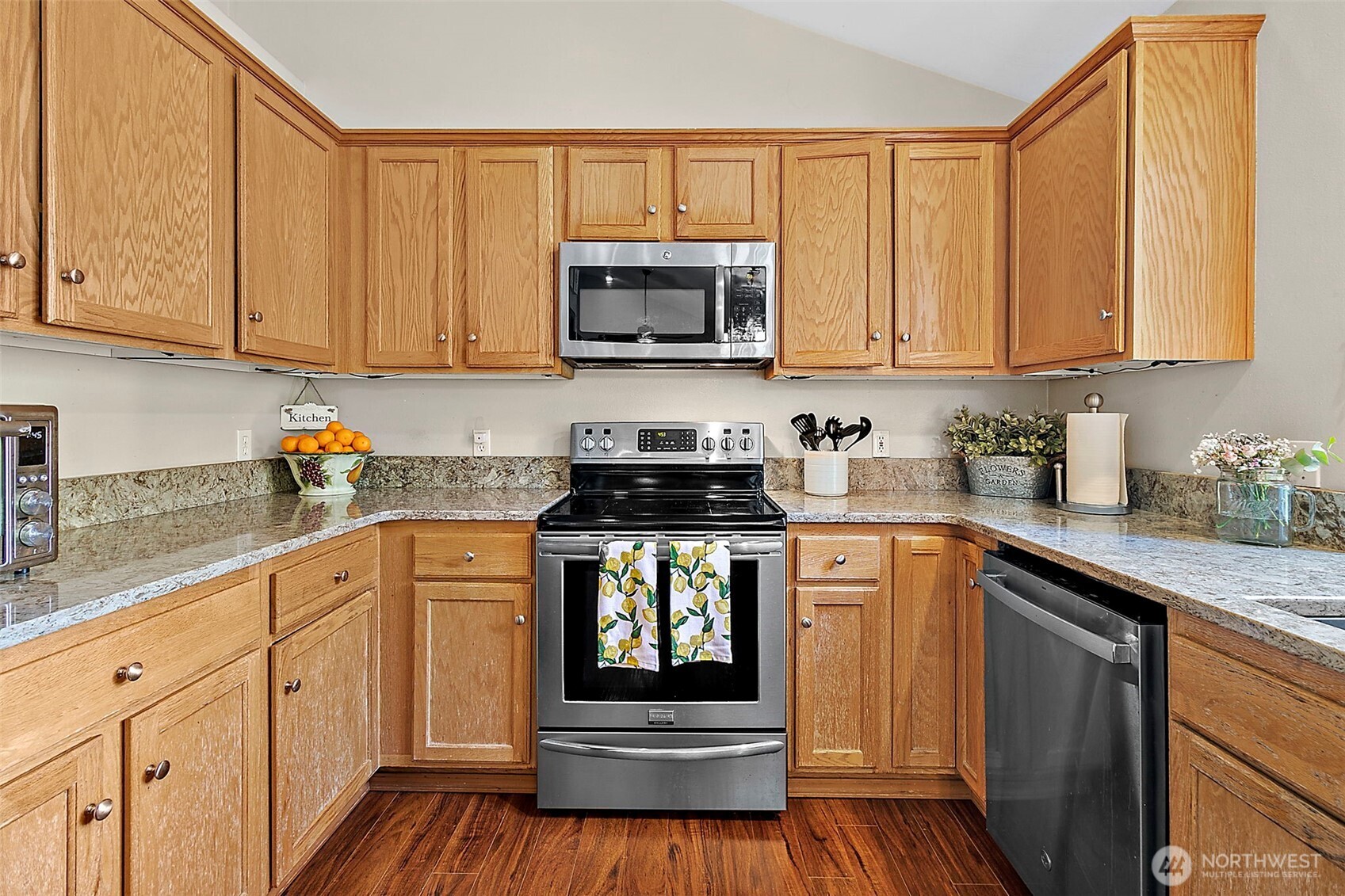 24104 231st Place SE, Maple Valley, WA 98038