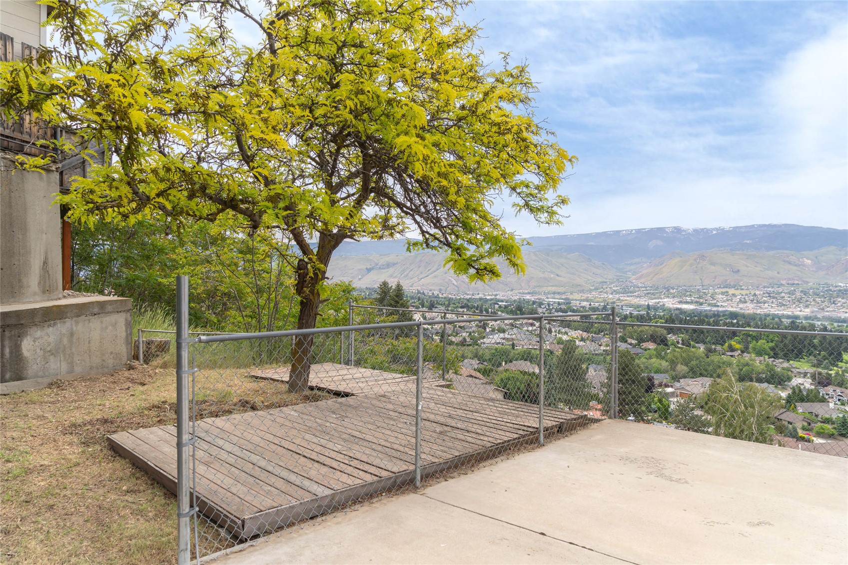 624 Daniels Drive NE, East Wenatchee, WA 98802