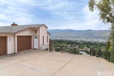 624 Daniels Drive NE, East Wenatchee, WA 98802 - Photo 2