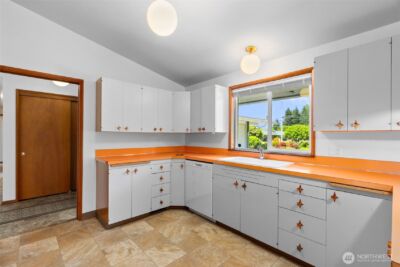 3611 Central Street Ct SE, Olympia, WA 98501 - Photo 18