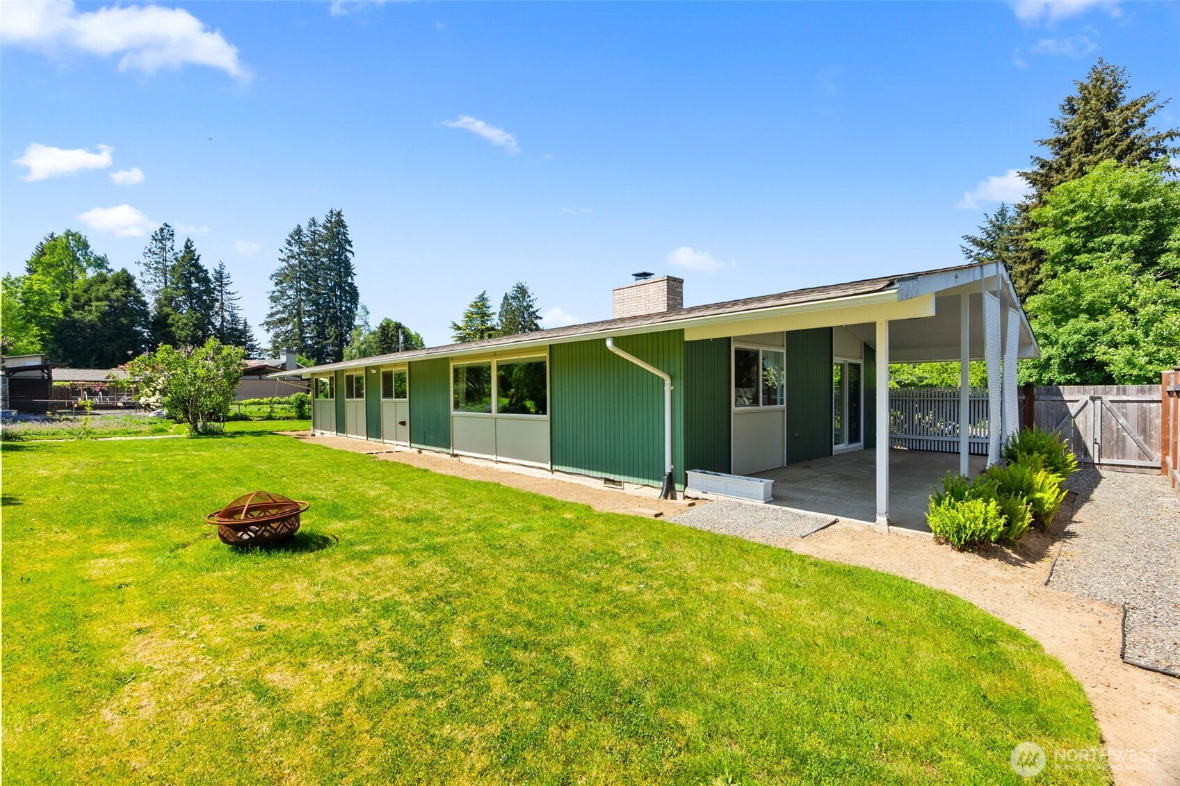 3611 Central Street Ct SE, Olympia, WA 98501