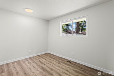 17407 E 11th Ave , Spanaway, WA 98387 - Photo 10