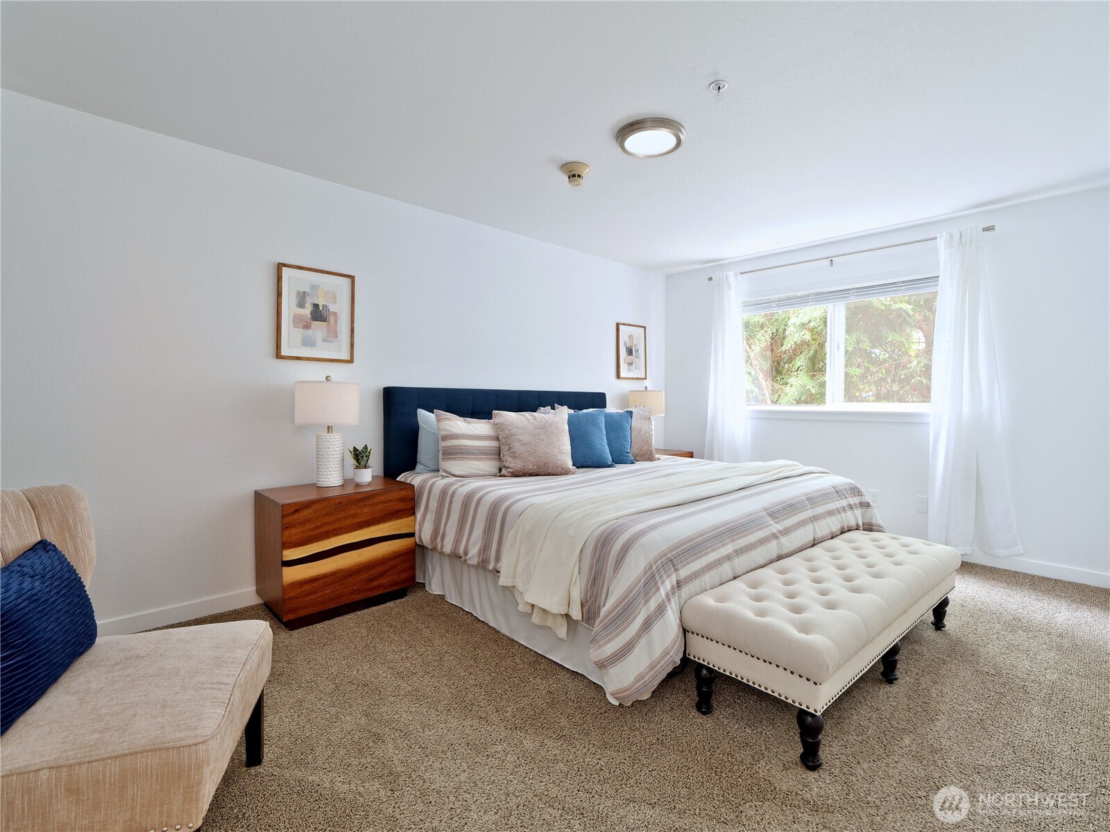 18523 68th Avenue NE #102, Kenmore, WA 98028