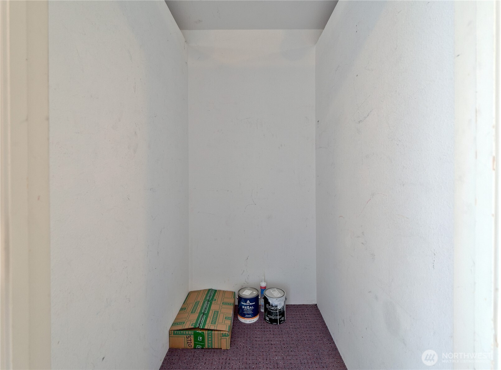 18523 68th Avenue NE #102, Kenmore, WA 98028