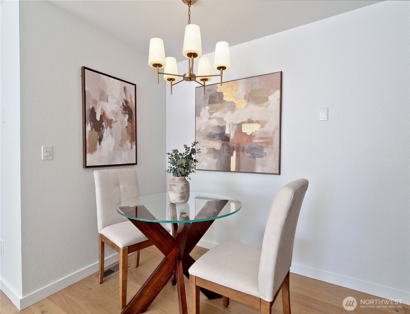 18523 68th Avenue NE #102, Kenmore, WA 98028