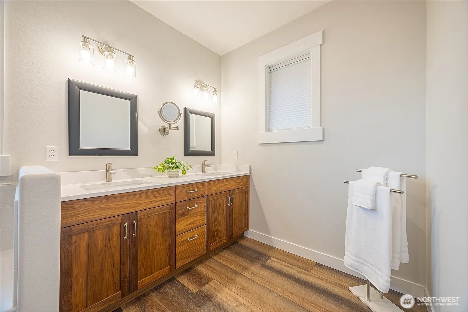 127 Sunrise View Avenue , Sequim, WA 98382