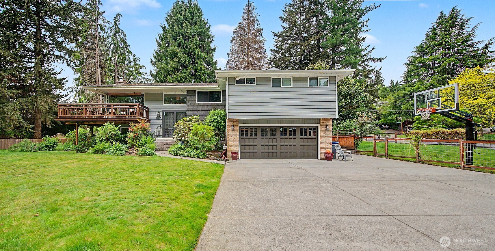 18415 60th Place NE, Kenmore, WA 98028