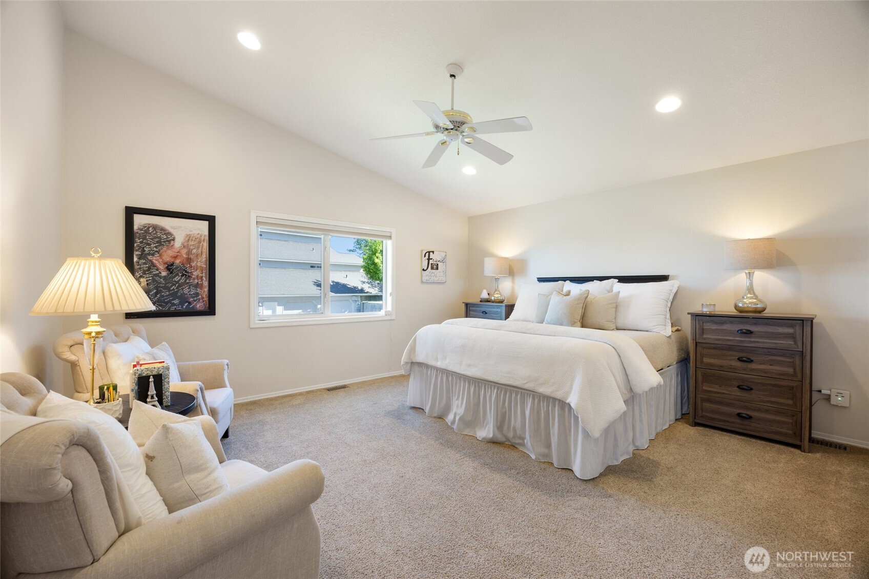 927 Easy Street NE, Moses Lake, WA 98837