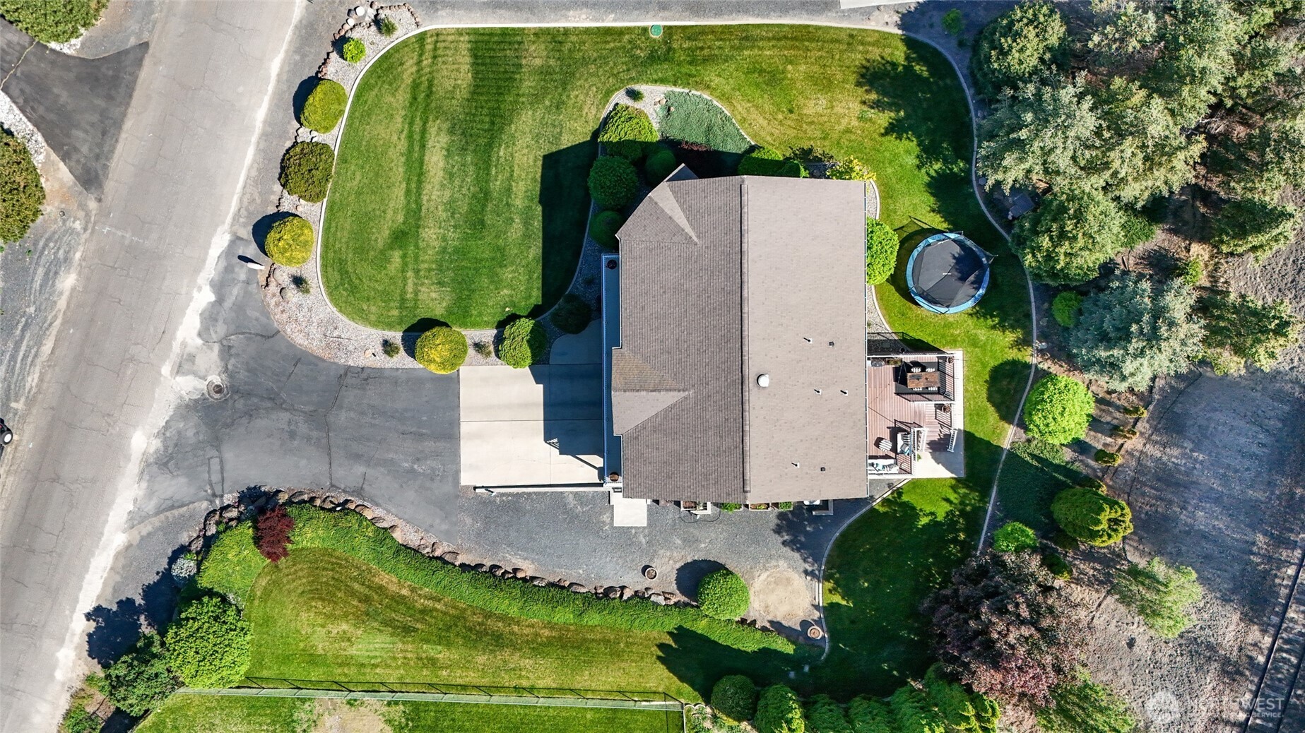 927 Easy Street NE, Moses Lake, WA 98837